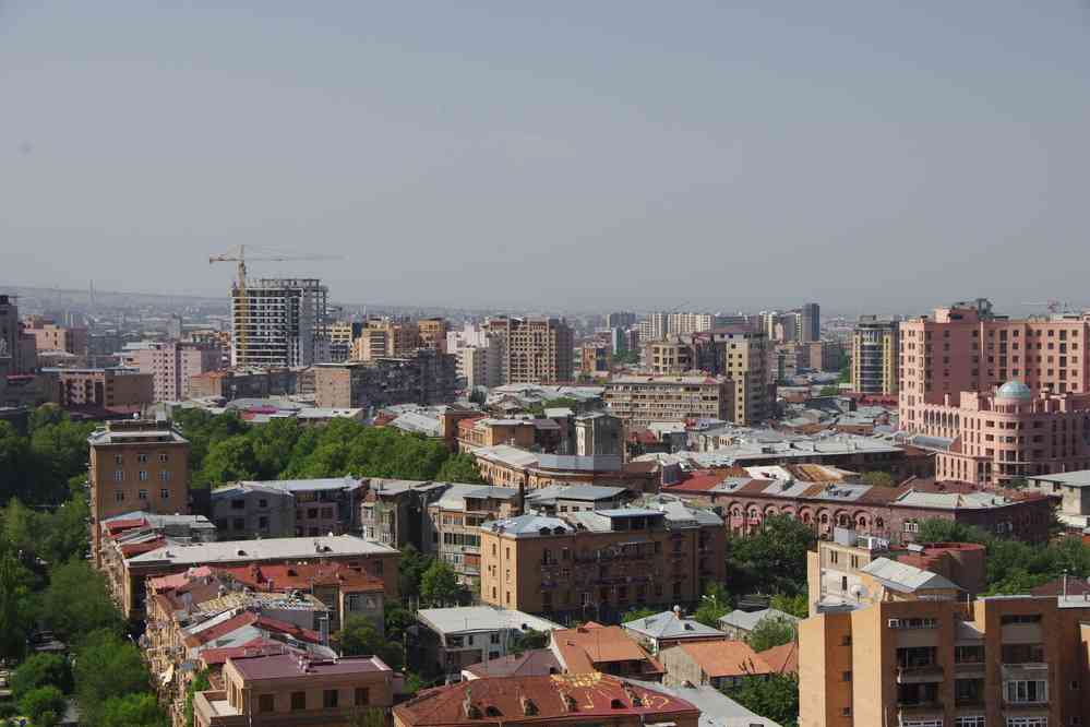 Erevan (Երևան), vue depuis la Cascade (Կասկադ), le 30 juillet 2017