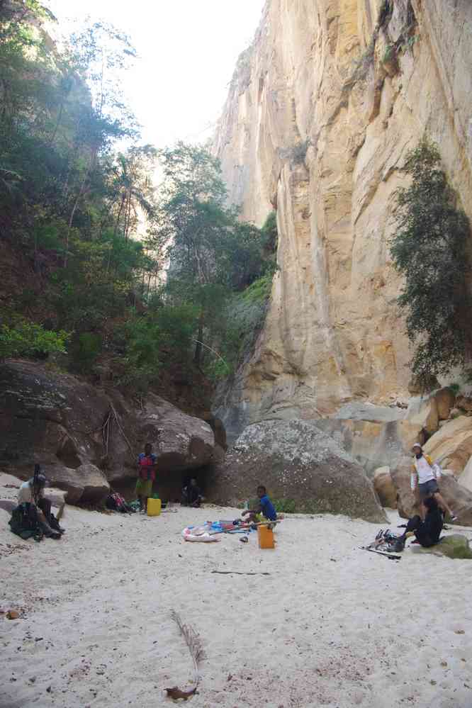 Pique-nique dans un cañon (gorge de Sakamanitra), le 23 juillet 2018