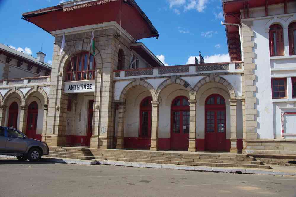 La gare d’Antsirabé aux hypothétiques trains, le 31 juillet 2018