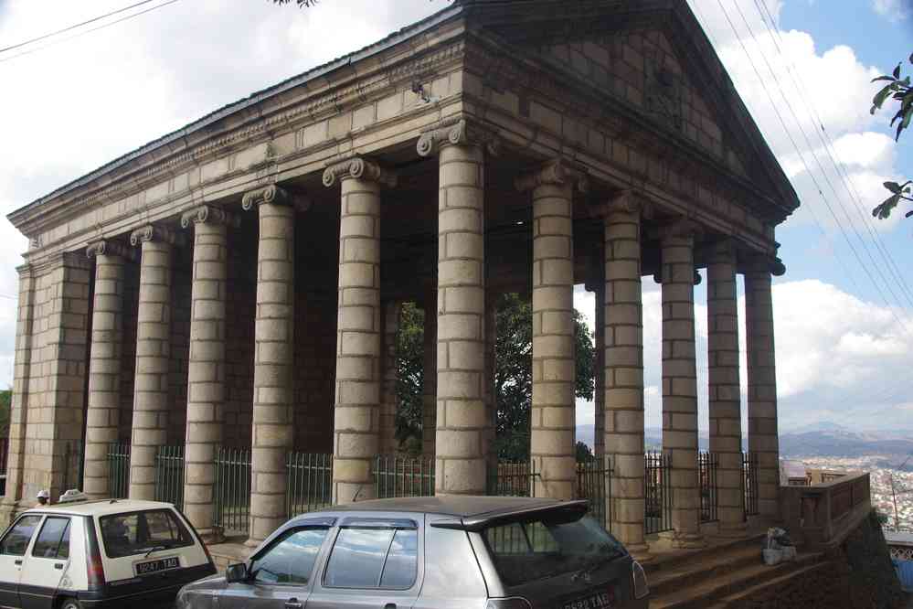 Ancien palais de justice, colline de Manjakamiadana, le 1ᵉʳ août 2018