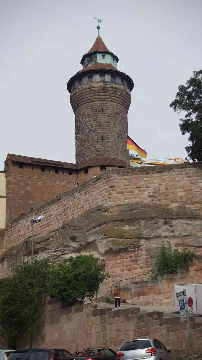 Nuremberg, donjon du château impérial (Kaiserburg). 17 août 2019