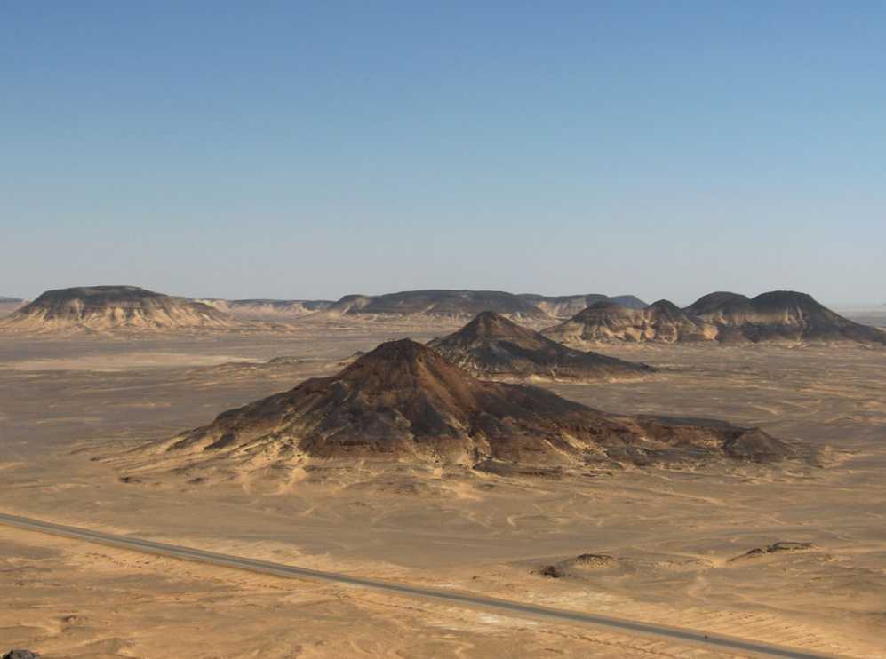 Vue du désert noir, le 15 avril 2005