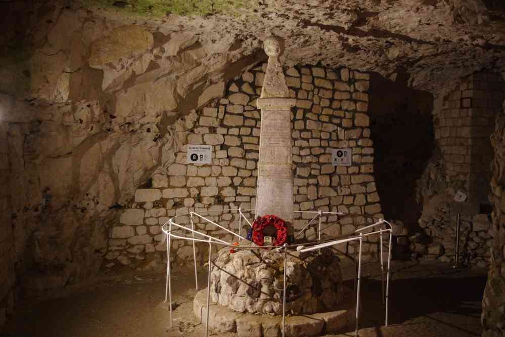 Cité souterraine de Naours. Ernest Danicourt organisa ici un congrès d’archéologie. Le samedi 13 septembre 2025