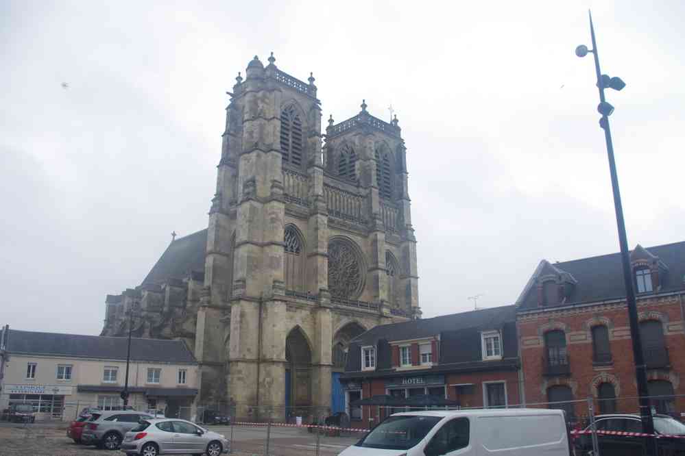 Encore l’abbatiale Saint-Pierre de Corbie. Le dimanche 14 septembre 2025