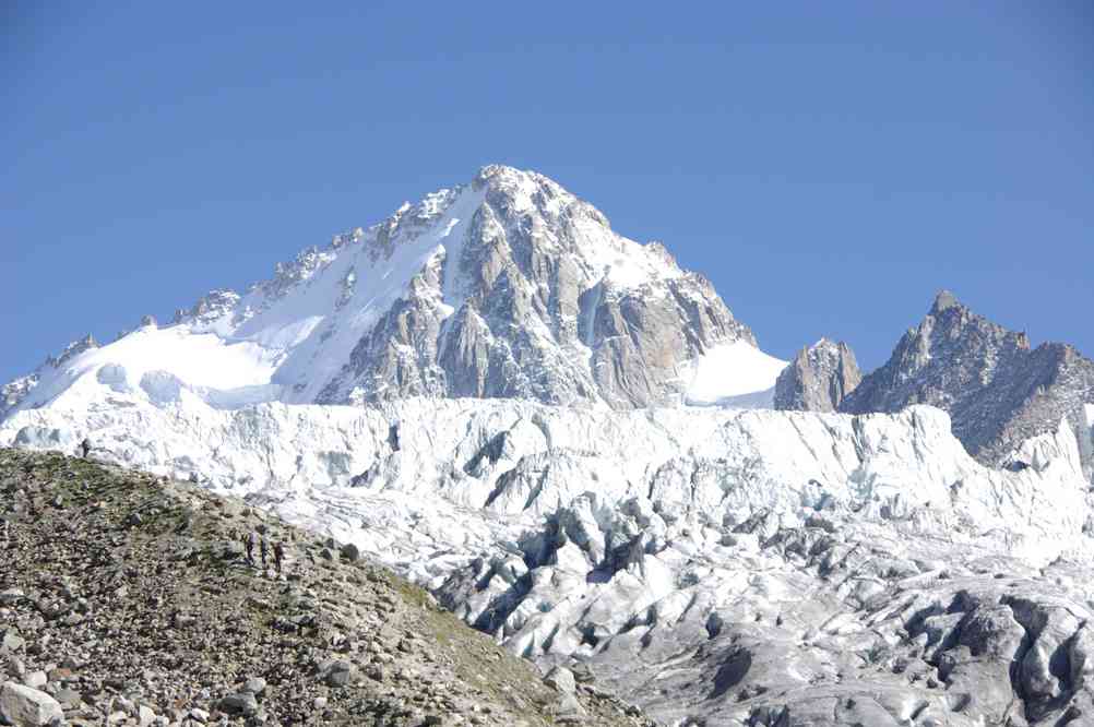 L’aiguille du Chardonnet et le glacier du Tour