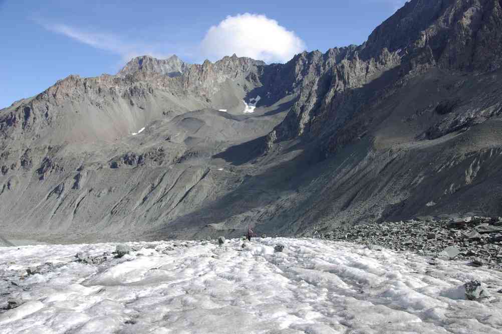 Descente du haut glacier d’Arolla. Le vendredi 13 août 2010