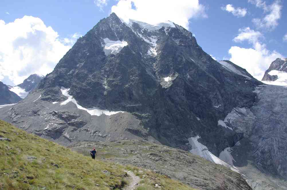 Le mont Collon vu depuis les plans de Bertol. Le vendredi 13 août 2010