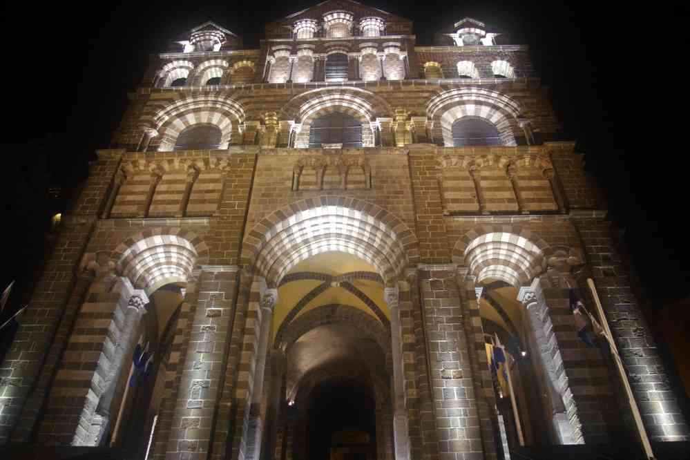 Cathédrale Notre-Dame-de-l’Annonciation du Puy-en-Velay. Le jeudi 24 mars 2016