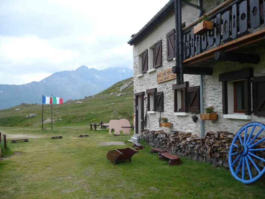 Le refuge luxueux du petit Mont-Cenis. Le dimanche 12 juillet 2009