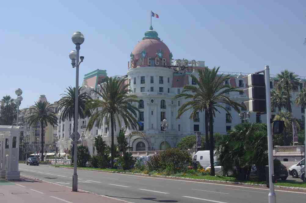 Nice (promenade des Anglais). Le mardi 31 juillet 2012