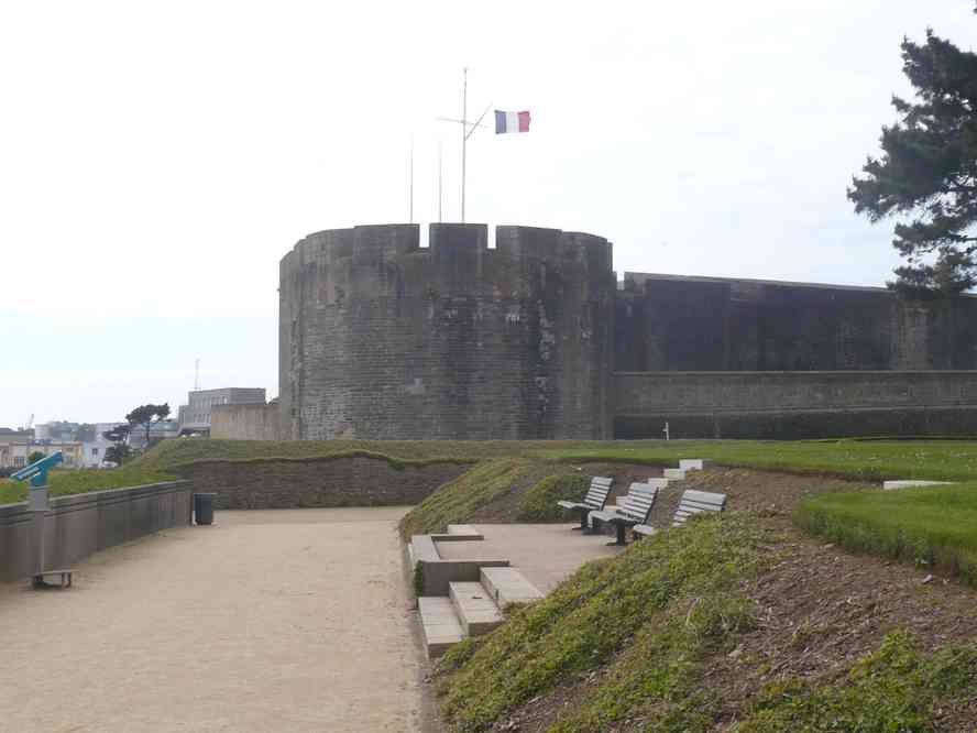 La citadelle de Brest. Le lundi 5 avril 2010