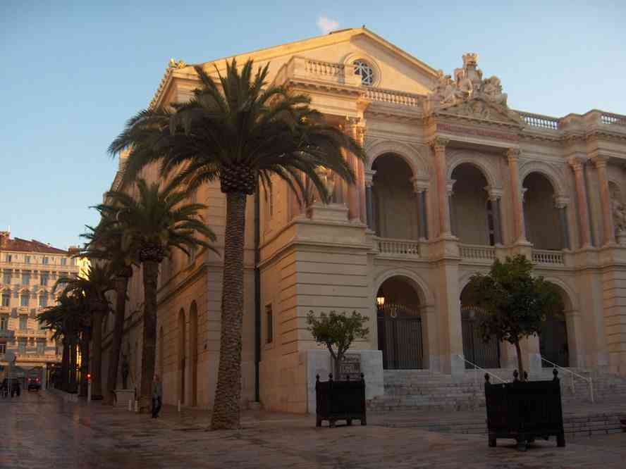 Le théâtre municipal de Toulon. Le jeudi 1ᵉʳ novembre 2007