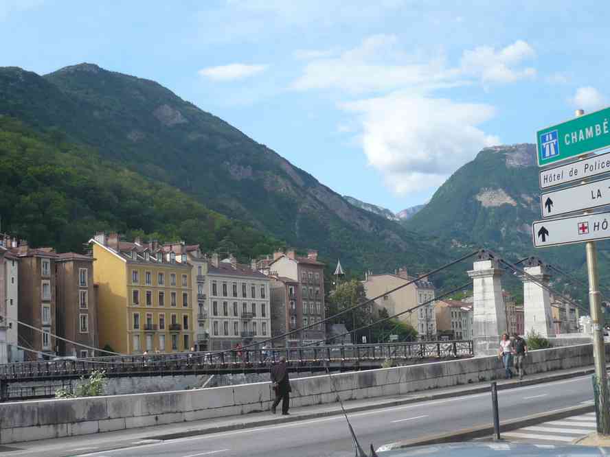 Grenoble. Le dimanche 5 juin 2011