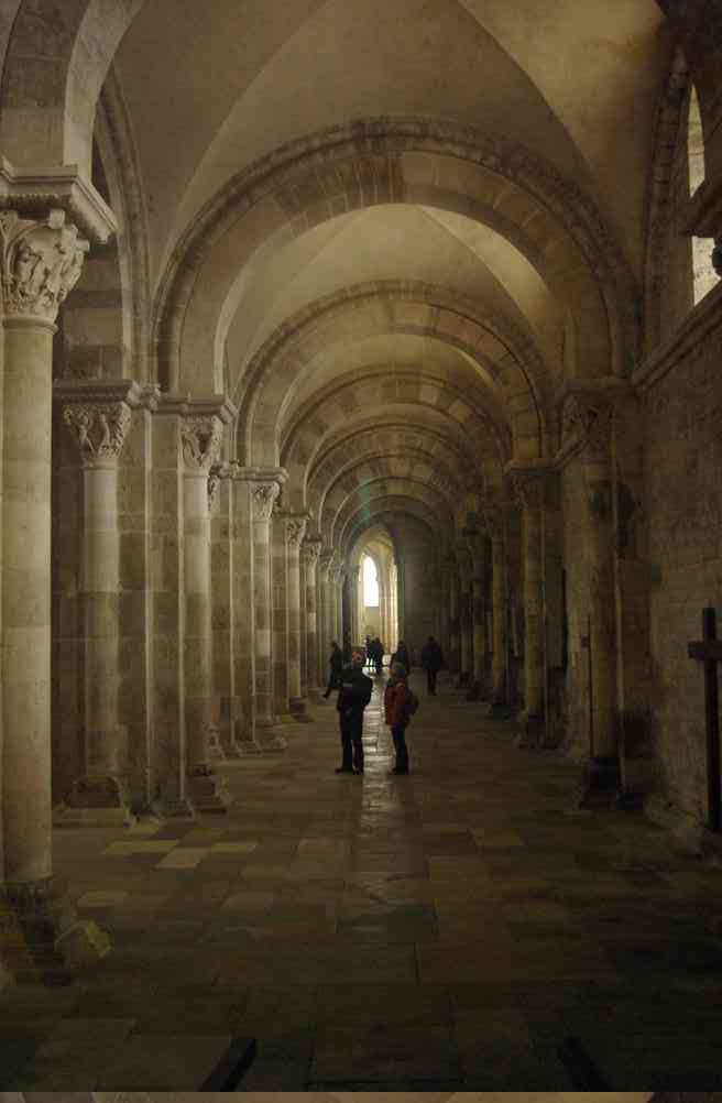 Vézelay (basilique Sainte-Marie-Madeleine). Le samedi 20 avril 2013