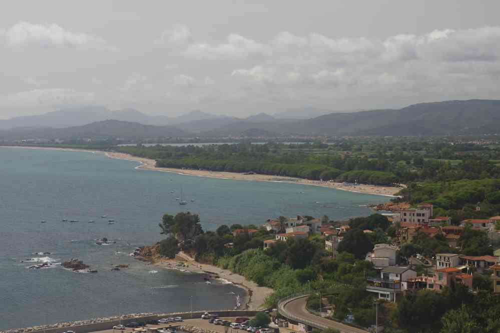 Santa Maria Navarrese. Vue sur la baie et la lagune de Tortoli, le 5 septembre 2022