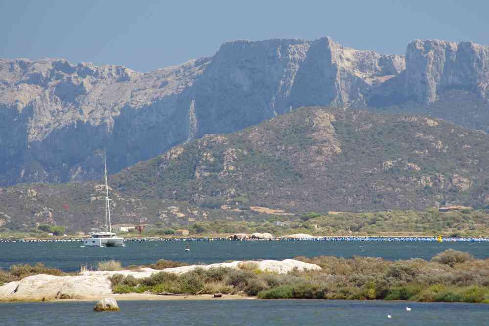 Olbia, vue vers l’île de Tavolara, le 11 septembre 2022