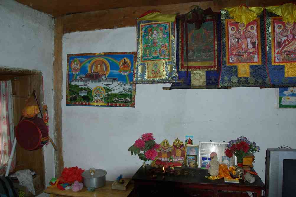 Repas dans une maison tibétaine à Yong-tsong (永宗 Yongzong), le 22 octobre 2010
